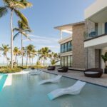 The best beachfront villa in Cap Cana will not leave anyone indifferent. Everything about her is exciting, starting from your own access to the beach, up to the size and decor of all the rooms.