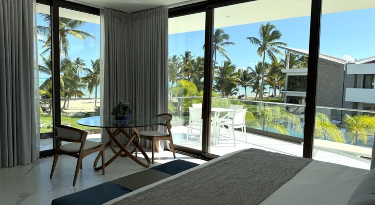 The best beachfront villa in Cap Cana will not leave anyone indifferent. Everything about her is exciting, starting from your own access to the beach, up to the size and decor of all the rooms.