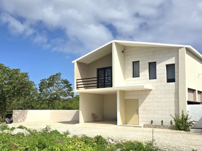 The house with a pool in Bavaro offers the perfect combination of tranquility and convenience