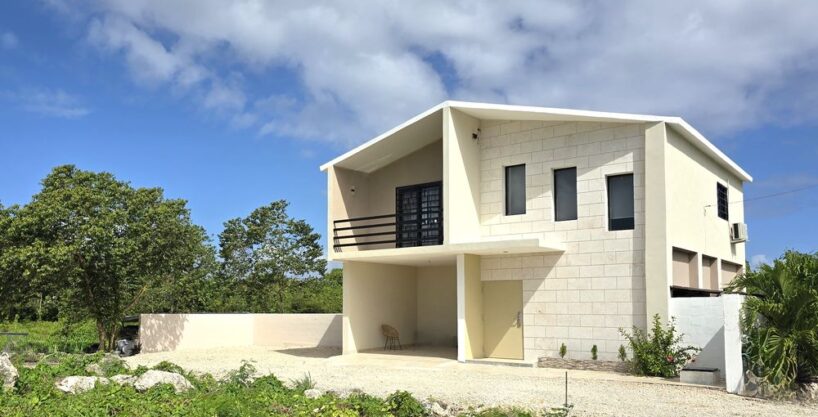 The house with a pool in Bavaro offers the perfect combination of tranquility and convenience