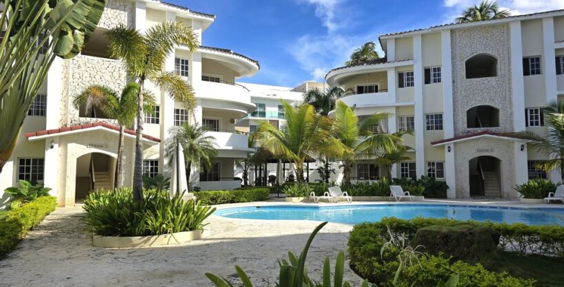 For sale Furnished 2-Bedroom Apartment Near the Beach in Bavaro