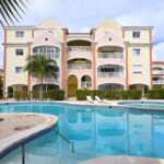 Apartment with great location near the beach in Bavaaro, Punta Cana for sale